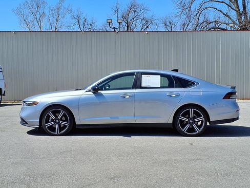 Used 2024 Honda Accord Sport image 17