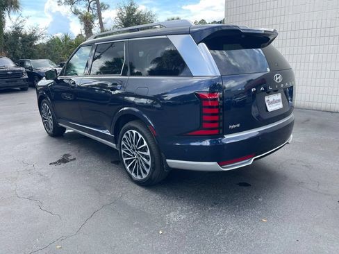 Used 2026 Hyundai Palisade Calligraphy FWD image 3
