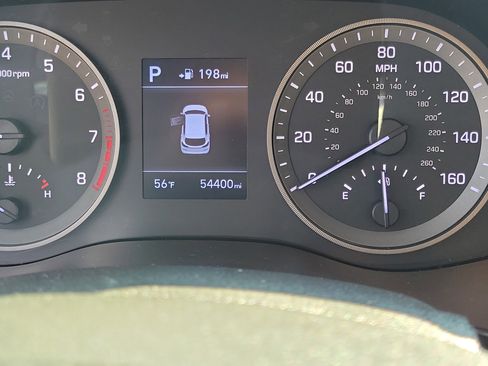 Used 2020 Hyundai Tucson SE image 25