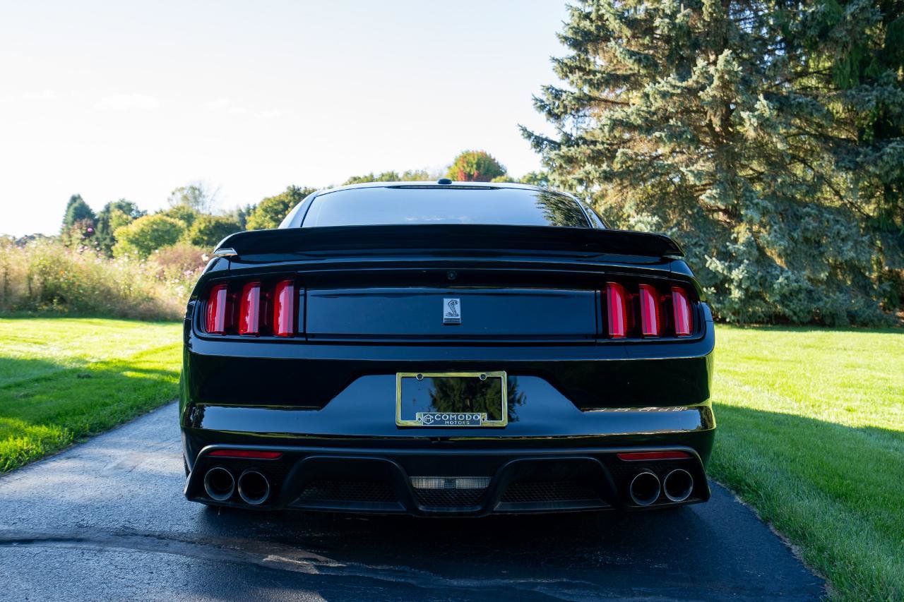 Used 2017 Ford Mustang Shelby GT350 w/ Electronics Package RWD image 4