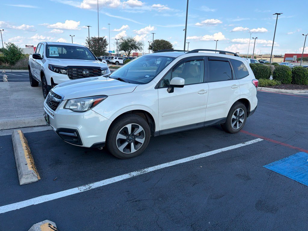 Used 2017 Subaru Forester 2.5i Premium AWD/4WD image 1