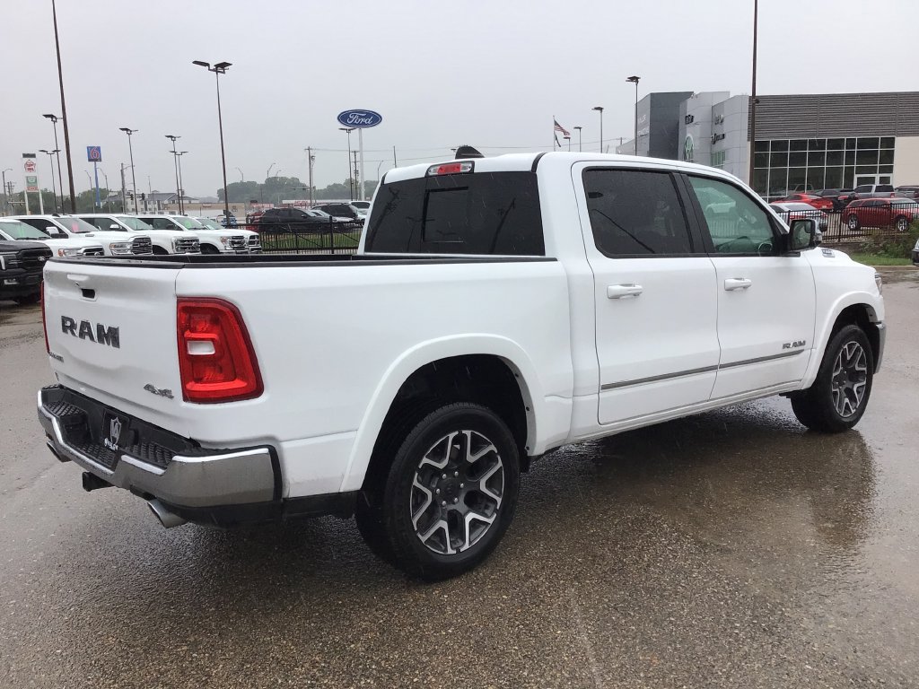 Used 2025 RAM 1500 Laramie AWD/4WD image 6