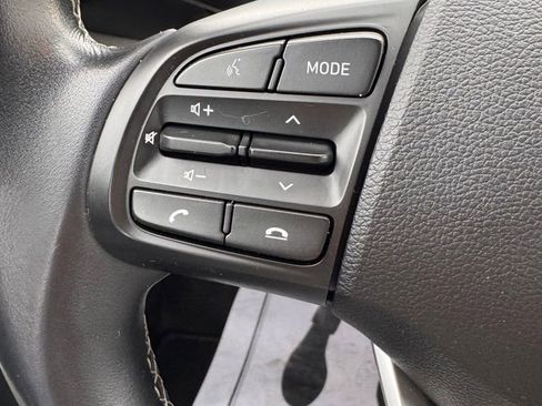 Used 2022 Hyundai Venue SEL FWD image 24