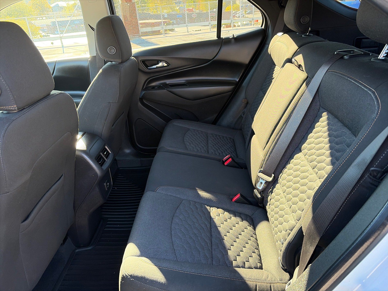 Used 2019 Chevrolet Equinox LT AWD/4WD image 18