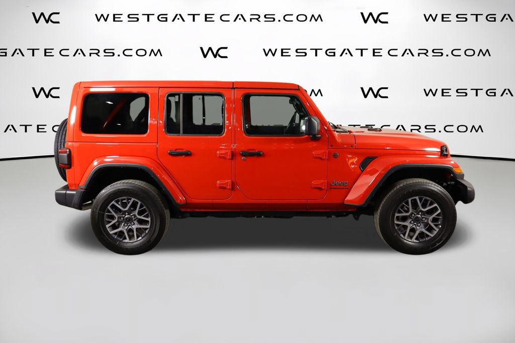 Used 2026 Jeep Wrangler Unlimited Sahara AWD/4WD image 8