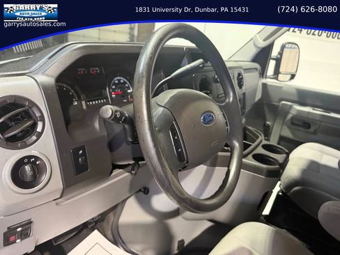 Used 2015 Ford E-350 and Econoline 350 Super Duty image 13