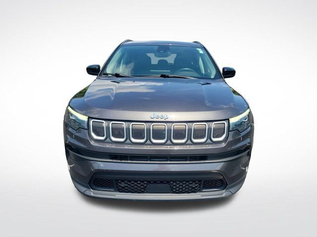Used 2022 Jeep Compass Latitude w/ Sun and Sound Group AWD/4WD image 17