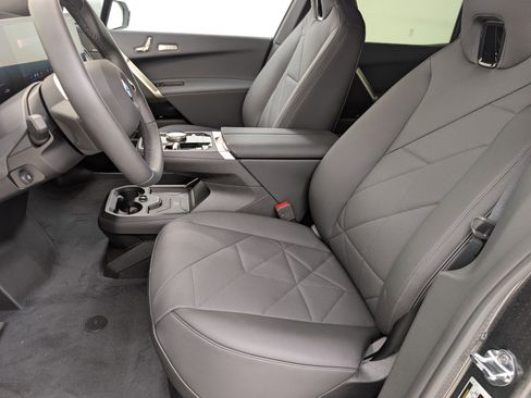 New 2026 BMW iX xDrive45 image 5