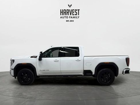 Used 2024 GMC Sierra 2500 AT4 w/ AT4 Premium Plus Package AWD/4WD image 2