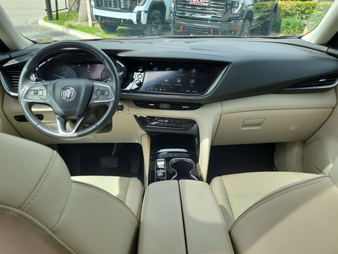 Used 2022 Buick Envision Essence w/ Safety Package image 19