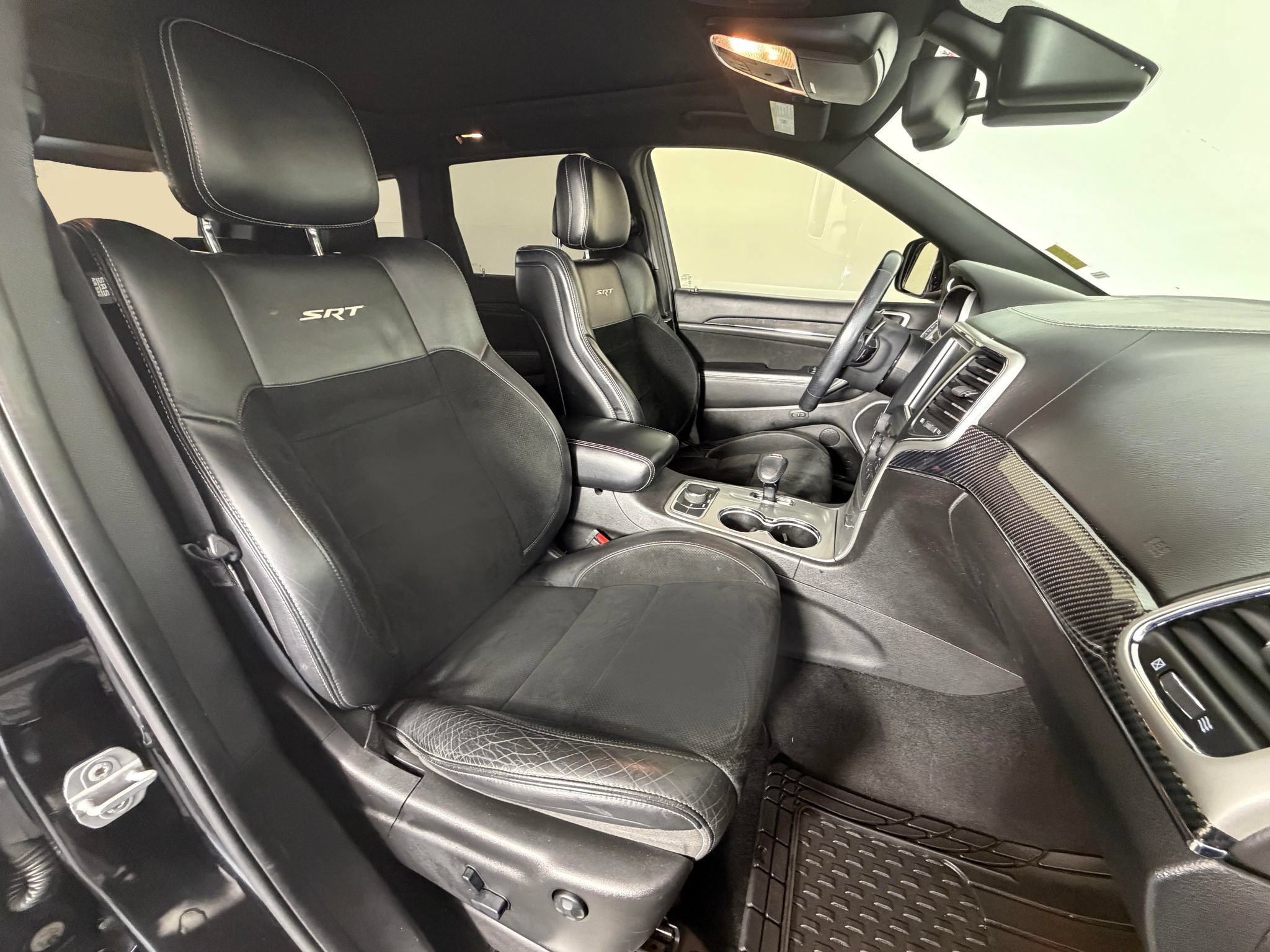 Used 2014 Jeep Grand Cherokee SRT8 w/ Luxury Group II AWD/4WD image 30
