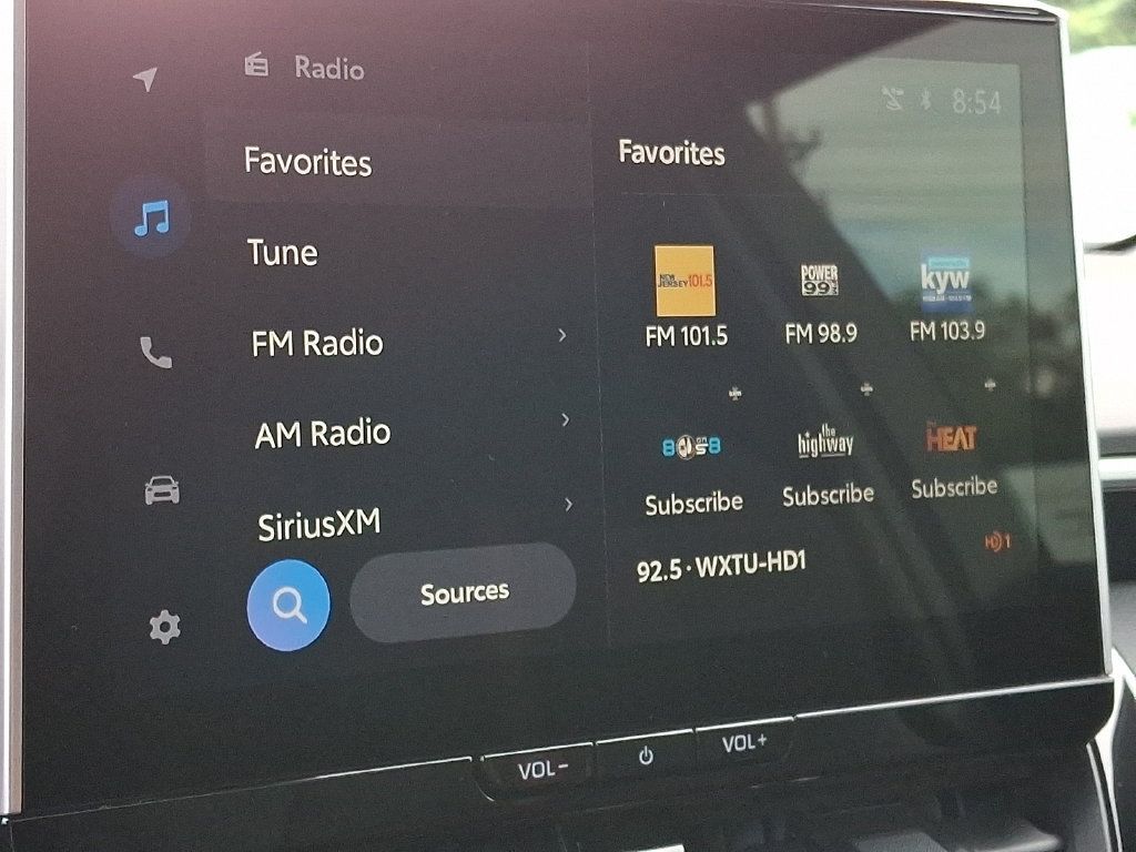 Used 2025 Toyota Corolla SE w/ SE Premium Package FWD image 20