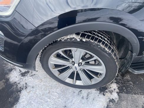 Used 2018 Ford Explorer Limited image 25