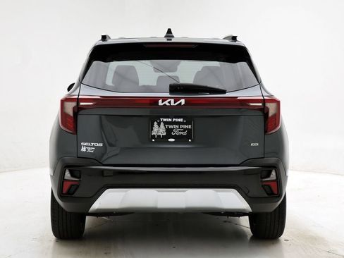 Used 2024 Kia Seltos S image 7
