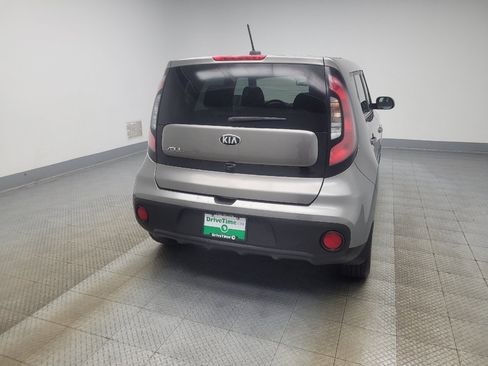 Used 2019 Kia Soul w/ Convenience Package FWD image 6