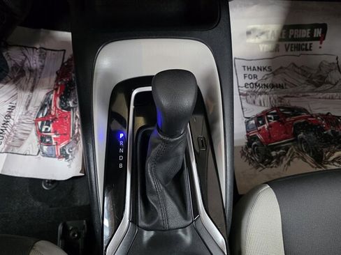 Used 2023 Toyota Corolla LE image 18