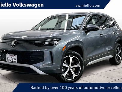 Used 2025 Volkswagen Tiguan SE