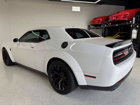 Used 2023 Dodge Challenger SRT Hellcat RWD image 5