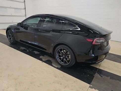 Used 2021 Tesla Model 3 Standard Range Plus RWD image 4