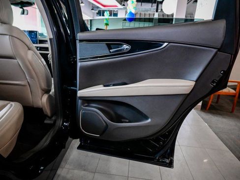 Used 2021 Lincoln Nautilus FWD w/ Equipment Group 101A image 27