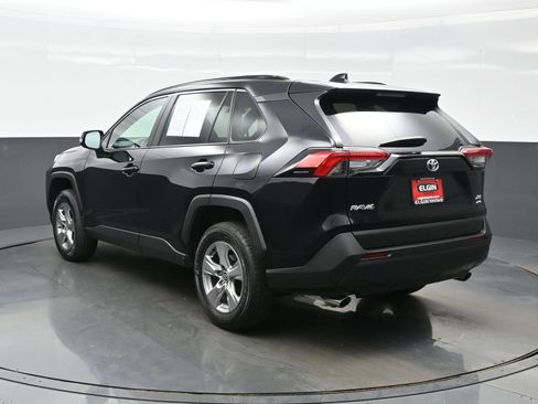 Used 2025 Toyota RAV4 XLE AWD/4WD image 4