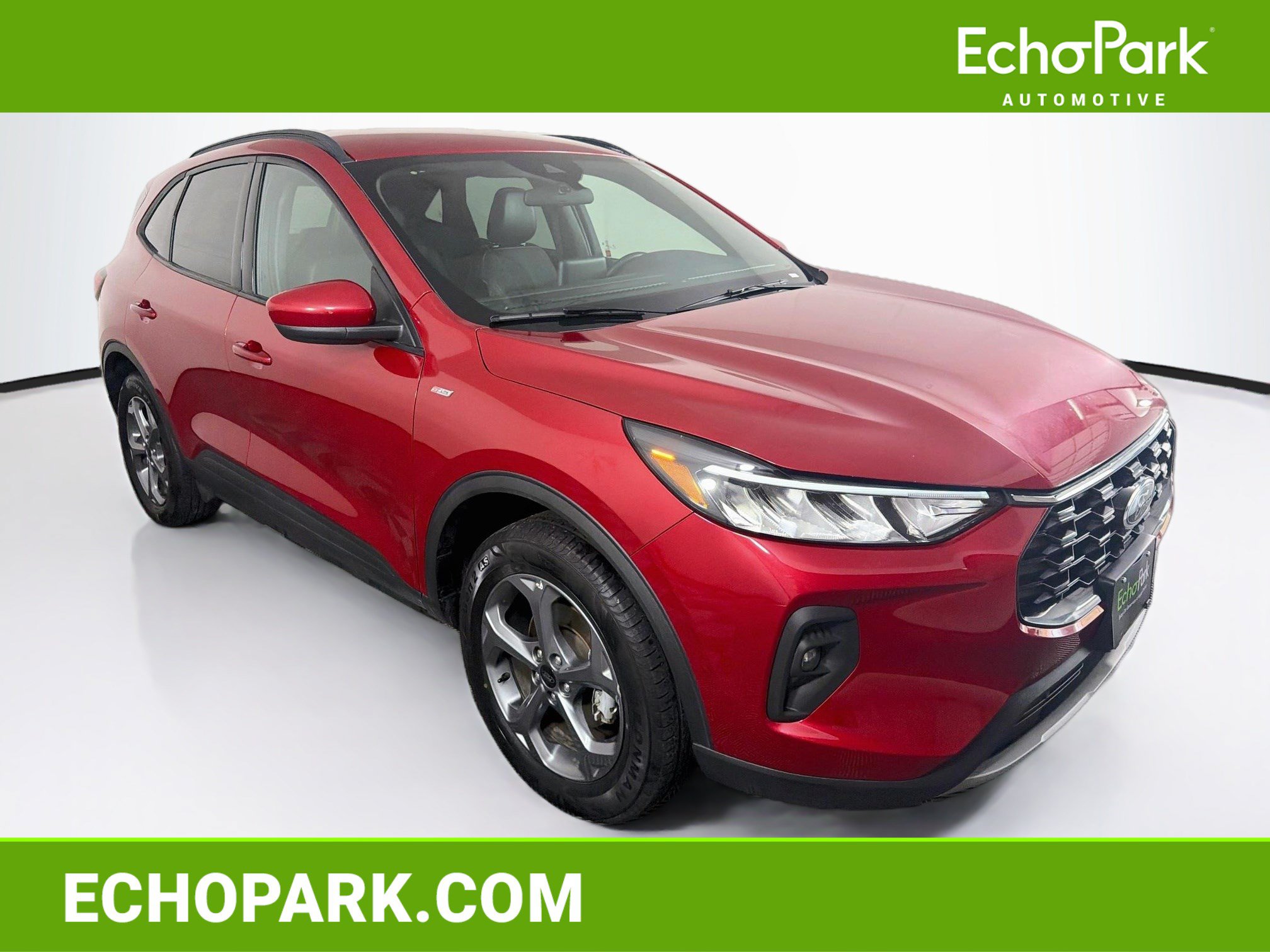 Used 2025 Ford Escape ST-Line Select AWD/4WD image 1