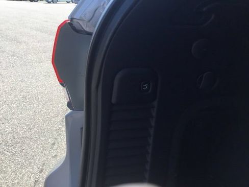 Used 2016 Jeep Grand Cherokee Limited w/ Trailer Tow Group IV AWD/4WD image 9