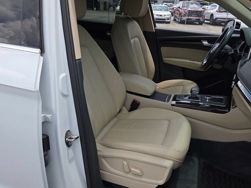 Used 2019 Audi Q5 2.0T Premium Plus w/ Premium Plus Package AWD/4WD image 14