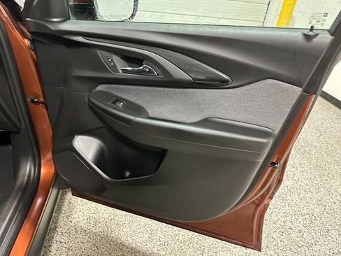 Used 2021 Chevrolet TrailBlazer LT w/ Sun and Liftgate Package image 10