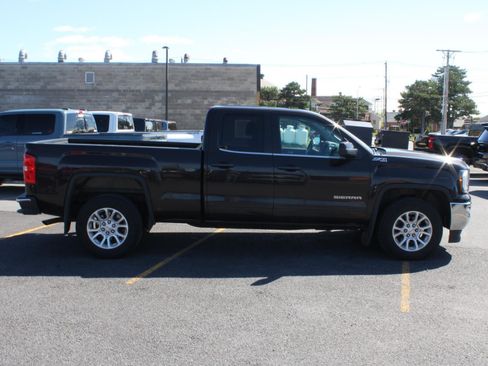 Used 2019 GMC Sierra 1500 SLE w/ SLE Value Package AWD/4WD image 4