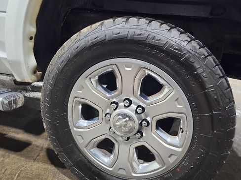 Used 2017 RAM 2500 Laramie AWD/4WD image 38