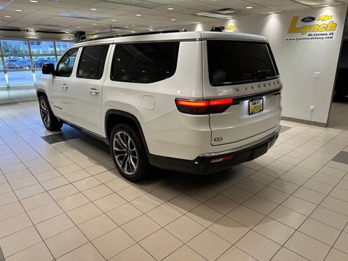 Used 2024 Jeep Wagoneer L Series III w/ Premium Group I AWD/4WD image 28
