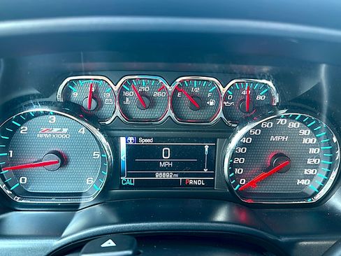 Used 2018 Chevrolet Silverado 1500 LT w/ Texas Edition image 26