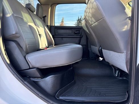 Used 2018 RAM 3500 Tradesman w/ Cold Weather Group image 27