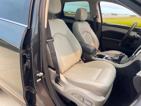 Used 2015 Cadillac SRX Performance w/ Driver Awareness Package FWD image 40