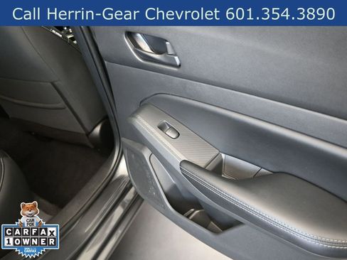 Used 2024 Nissan Altima 2.5 SV FWD image 21
