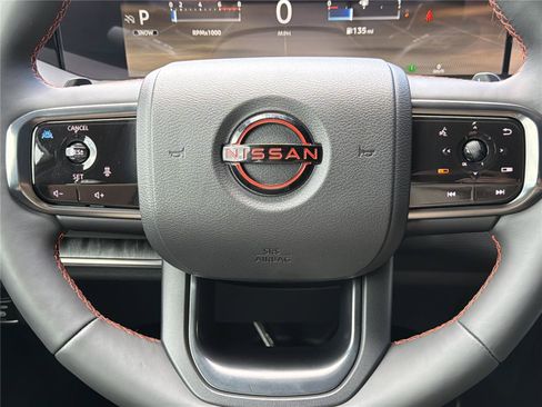 Used 2025 Nissan Armada PRO-4X AWD/4WD image 11