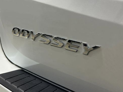 New 2026 Honda Odyssey Touring image 6