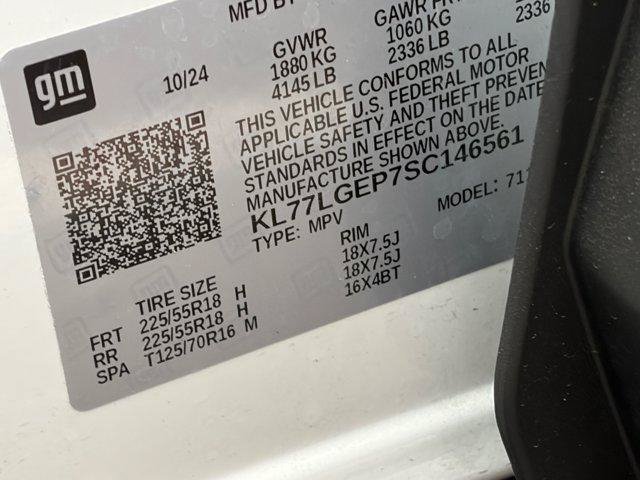 Used 2025 Chevrolet Trax RS w/ Sunroof Package FWD image 16
