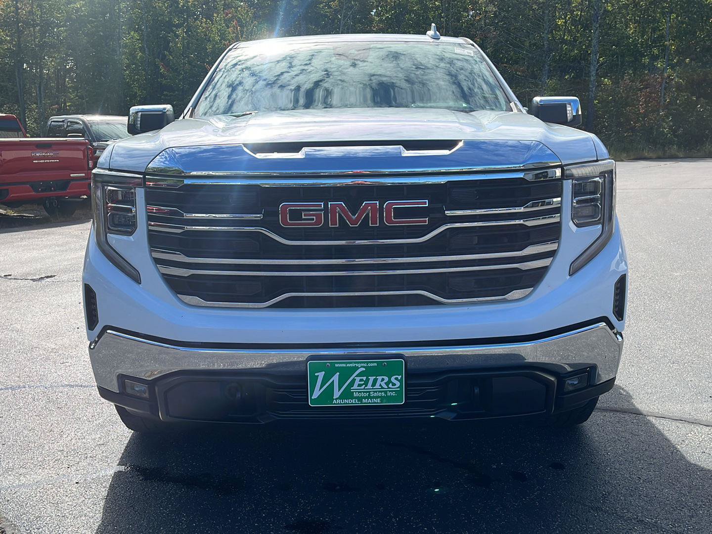 Certified 2023 GMC Sierra 1500 SLT w/ SLT Premium Package AWD/4WD image 9
