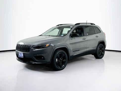 Used 2023 Jeep Cherokee Altitude Lux AWD/4WD image 1
