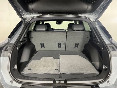 New 2026 Chevrolet Equinox EV LT image 17