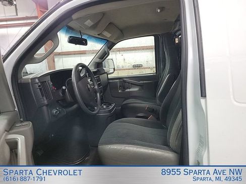 Used 2024 Chevrolet Express 2500 w/ Driver Convenience Package RWD image 5