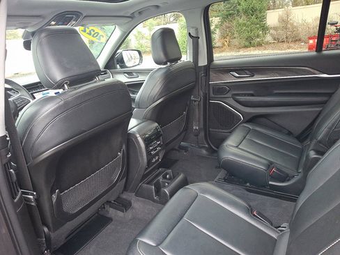 Used 2022 Jeep Grand Cherokee L Limited image 21