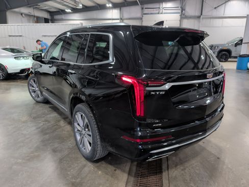 Used 2025 Cadillac XT6 Premium Luxury w/ Technology Package AWD/4WD image 4