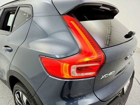 New 2026 Volvo XC40 B5 Ultra w/ Protection Package Premier AWD/4WD image 28