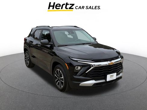 Used 2025 Chevrolet TrailBlazer LT image 1