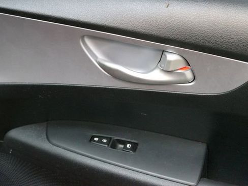 Used 2024 Kia Forte LXS w/ LXS Technology Package FWD image 9