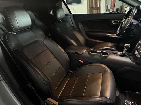 Used 2017 Ford Mustang GT Premium w/ Equipment Group 401A image 17