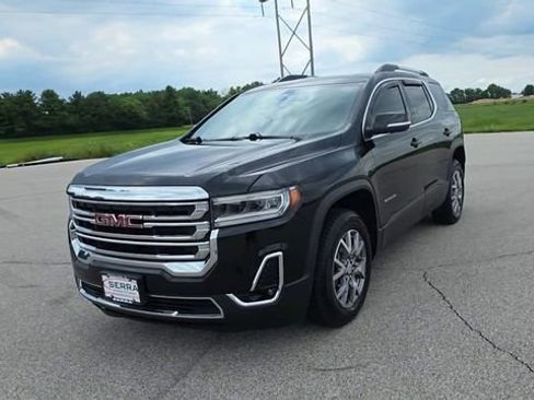 Used 2022 GMC Acadia SLT FWD image 3